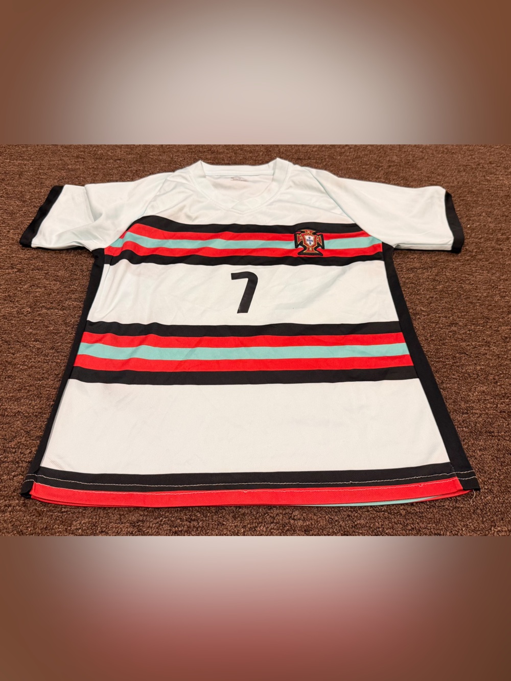EUC! Kids' #7 Ronaldo Soccer Jersey in White Red & Green Strikes